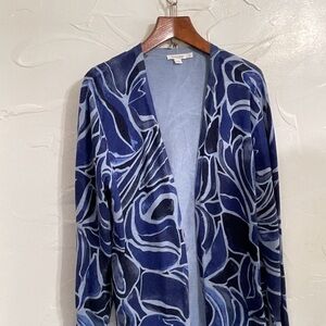 Chico's Blue sweater cardigan with Abstract Pattern Chico size 1 (Medium)